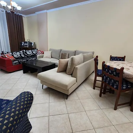 Flat Near Daire *